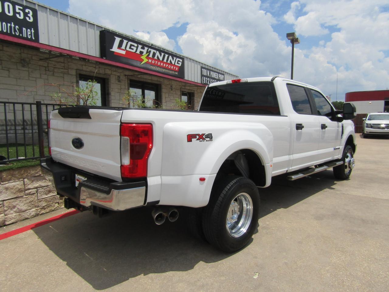 2019 Ford F-350 XL 4WD Crew Cab 8 Box Grand Prairie TX