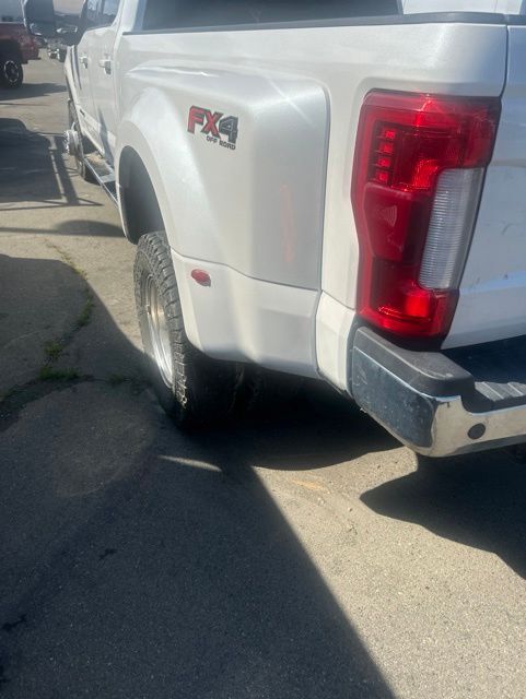 2019 Ford F-350SD Lariat