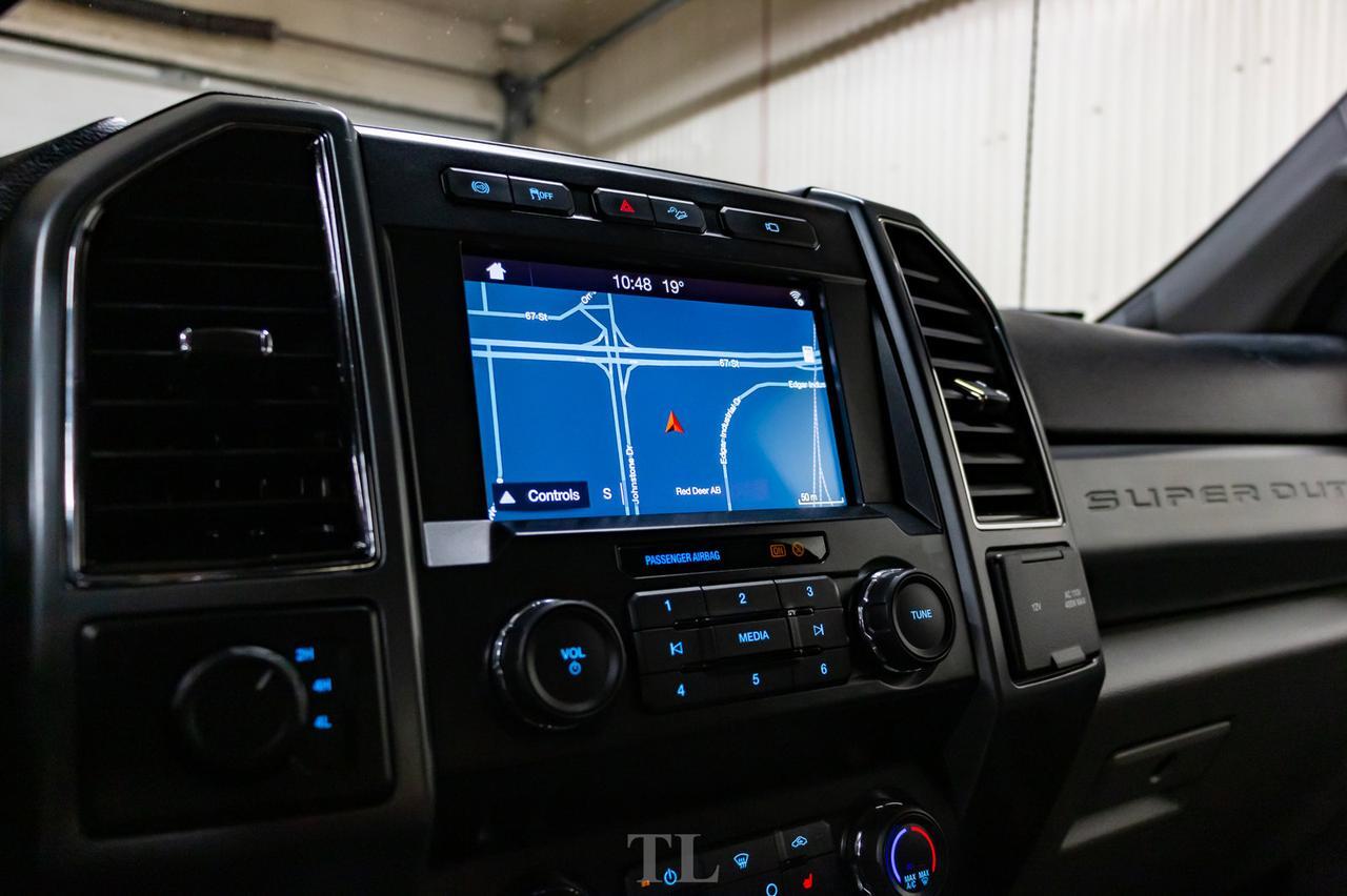 2019 Ford F-450 4x4 Crew Cab XLT Diesel Dually Nav BCam Red Deer AB