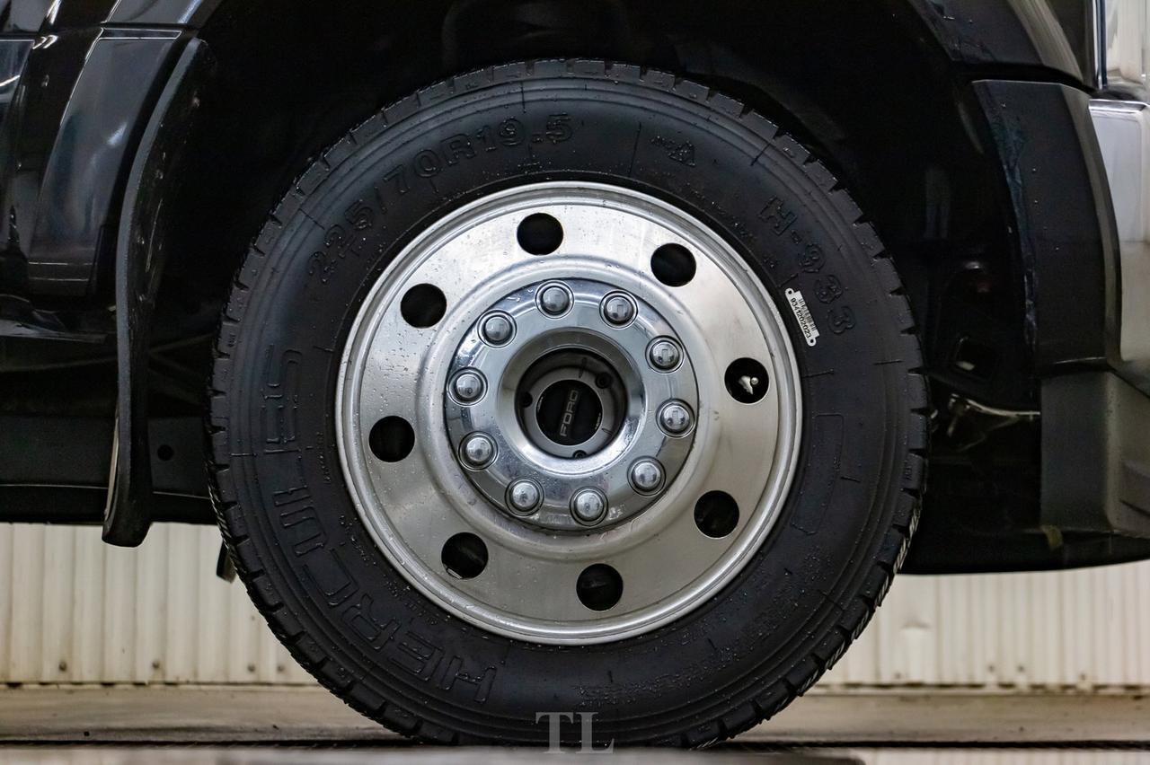 2019 Ford F-450 4x4 Crew Cab XLT Diesel Dually Nav BCam Red Deer AB