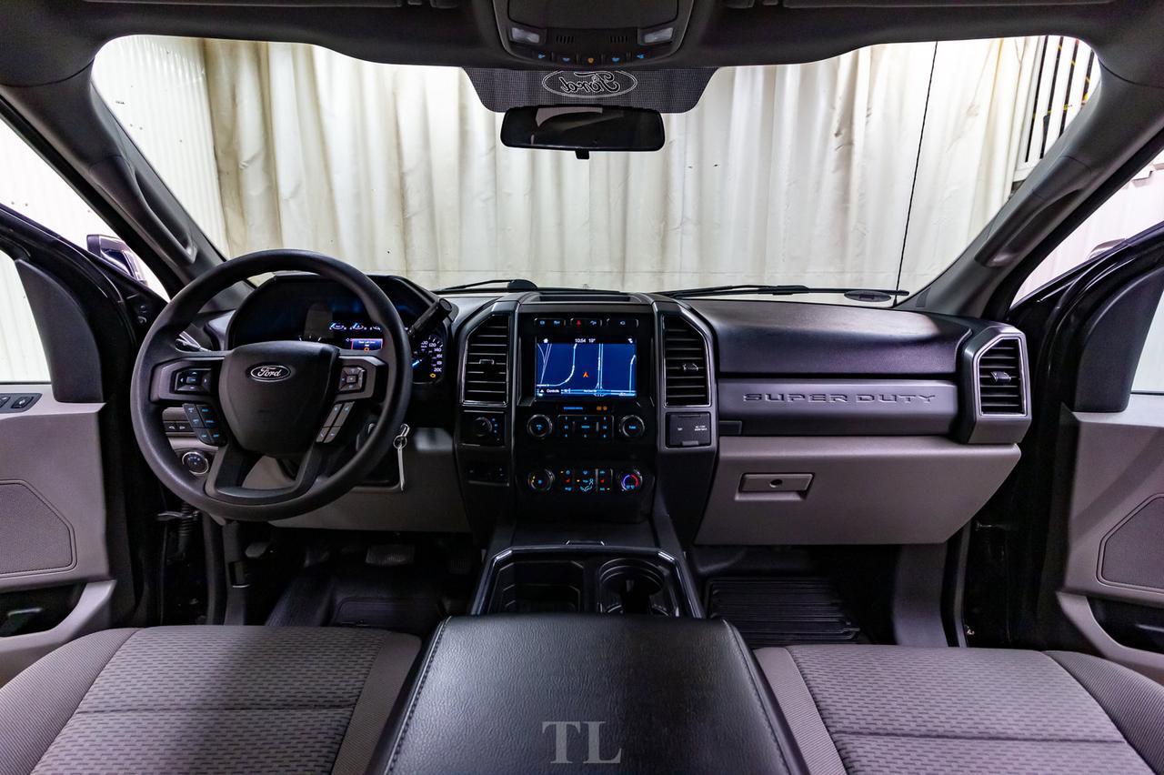 2019 Ford F-450 4x4 Crew Cab XLT Diesel Dually Nav BCam Red Deer AB