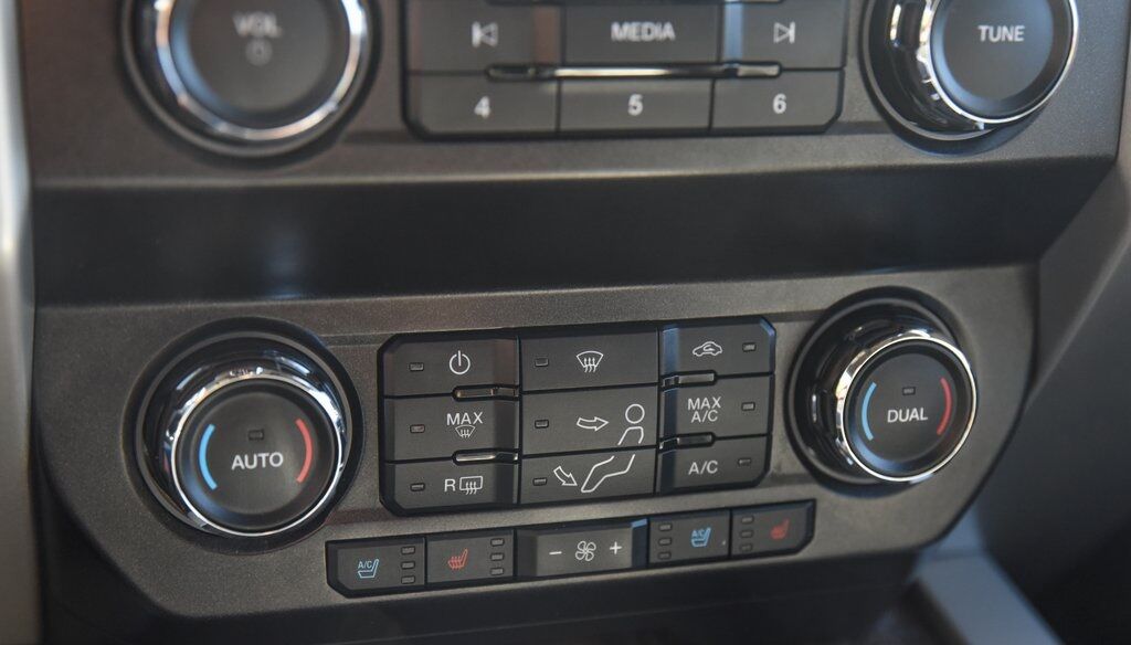 2019 Ford F-450SD Lariat Akron