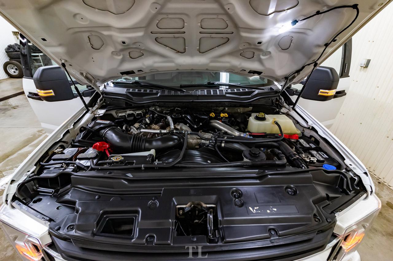 2019 Ford F-550 4x4 Crew Cab XL Diesel Deck Red Deer AB