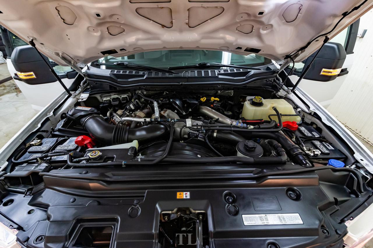 2019 Ford F-550 4x4 Crew Cab XLT Deck Diesel BCam Red Deer AB