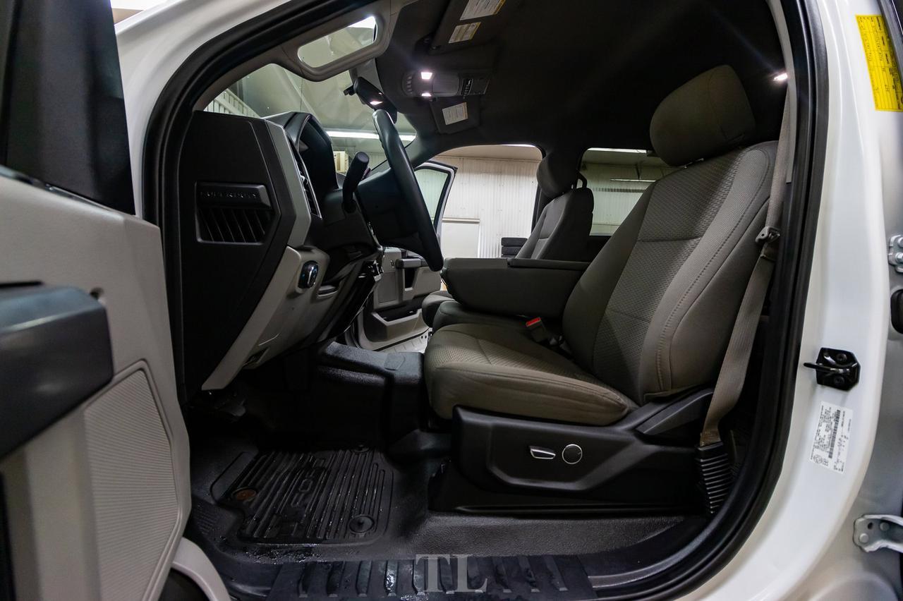 2019 Ford F-550 4x4 Crew Cab XLT Deck Diesel Dually Red Deer AB