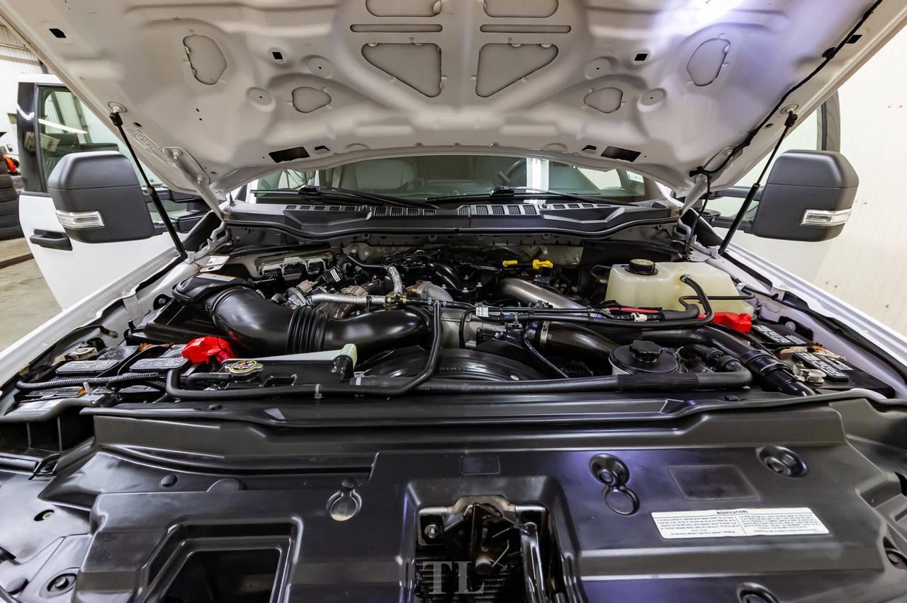 2019 Ford F-550 4x4 Crew Cab XLT Deck Diesel Red Deer AB