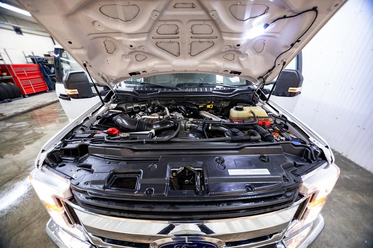 2019 Ford F-550 4x4 Crew Cab XLT Diesel Deck BCam Red Deer AB