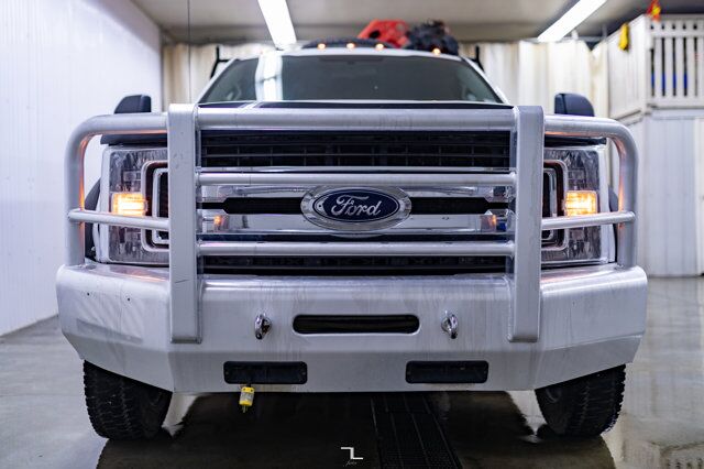 2019 Ford F-550 4x4 Crew Cab XLT Diesel Picker Red Deer AB