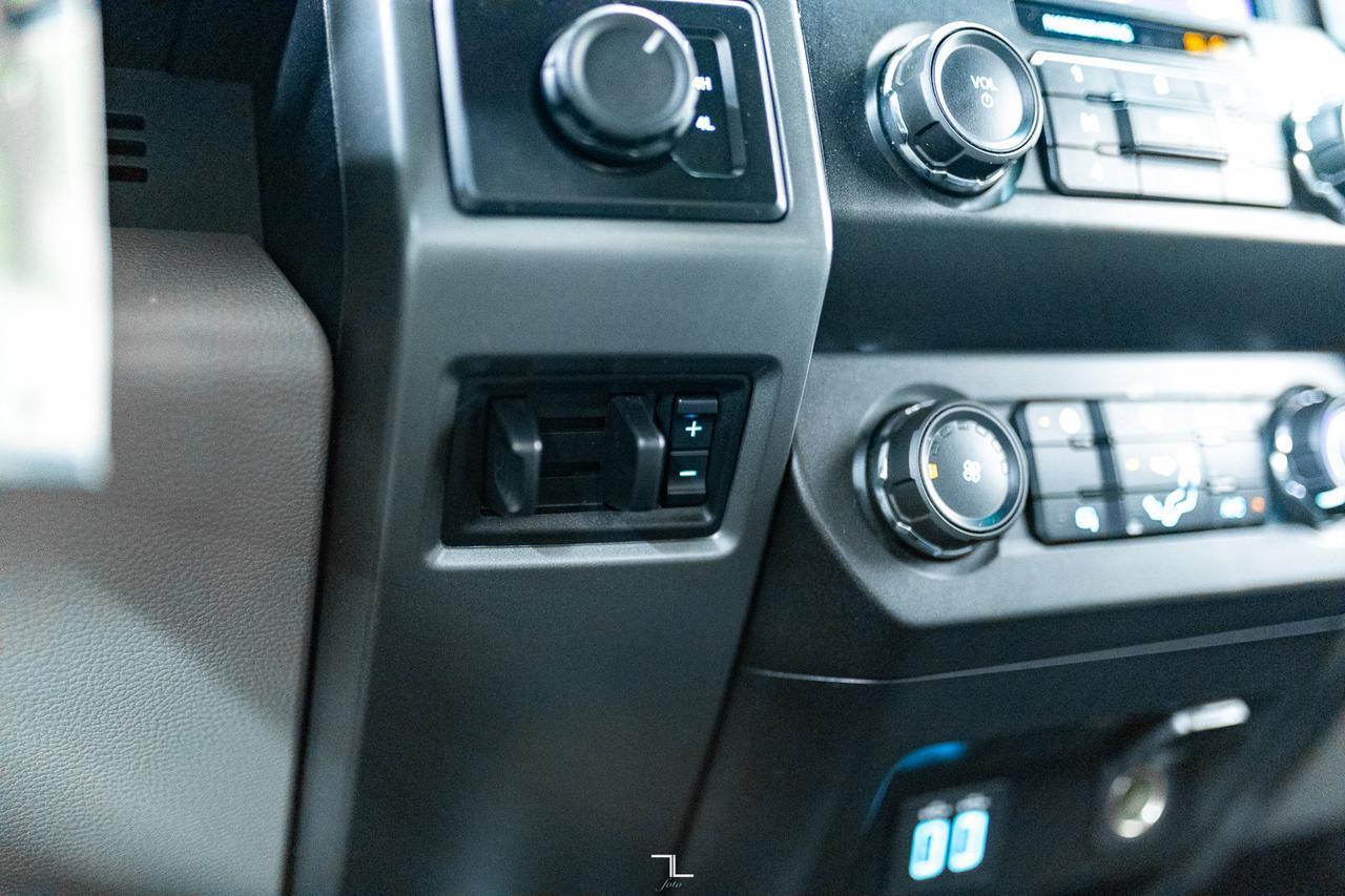 2019 Ford F-550 4x4 Crew Cab XLT Dually Deck Diesel 5th Wheel Red Deer AB