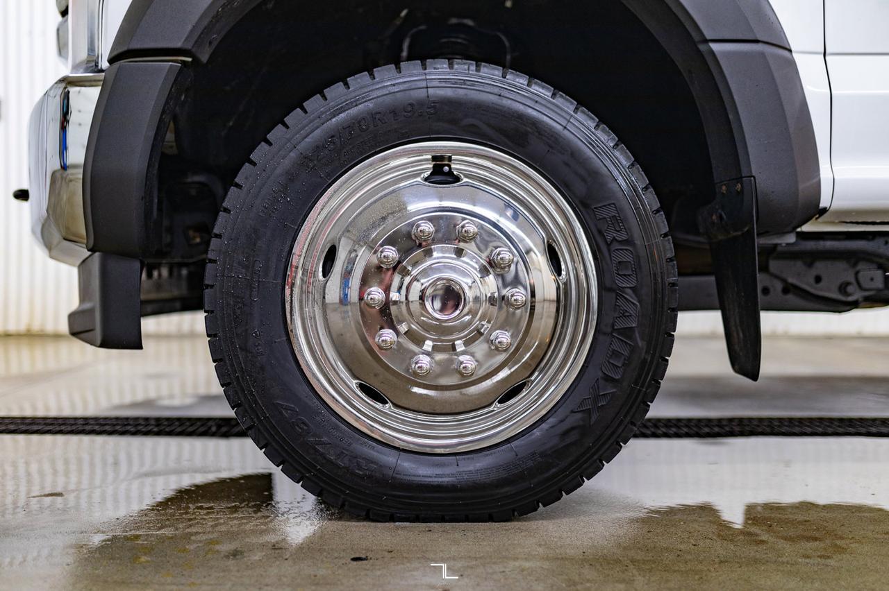 2019 Ford F-550 4x4 Crew Cab XLT Dually Deck Red Deer AB