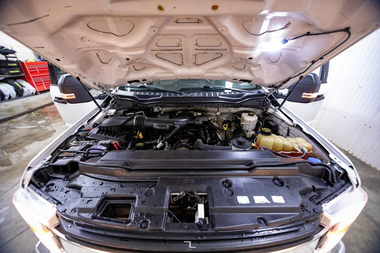 2019 Ford F-550 4x4 Crew Cab XLT Dually Deck Red Deer AB