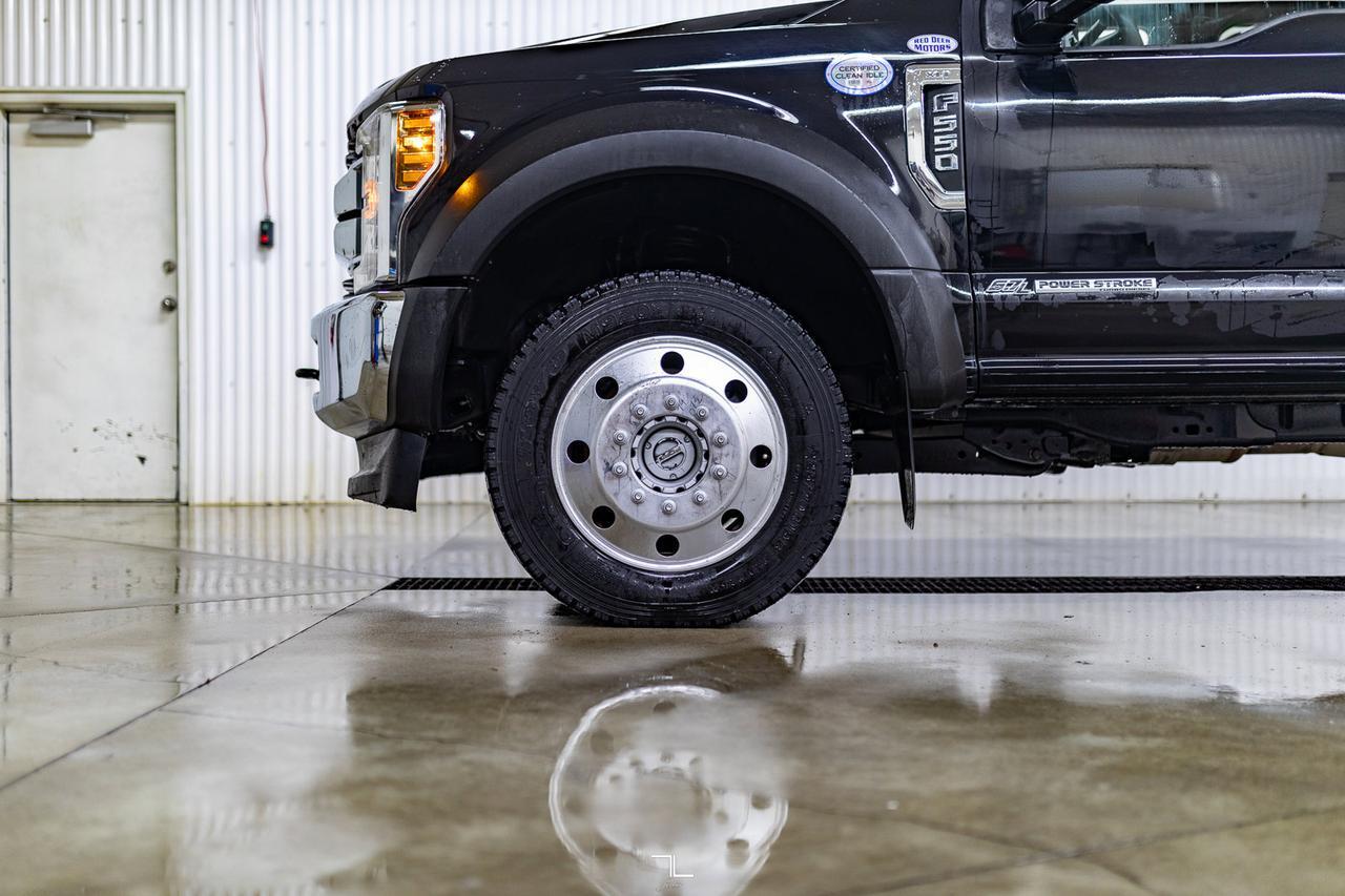 2019 Ford F-550 4x4 Crew Cab XLT Picker Diesel Deck Nav Red Deer AB