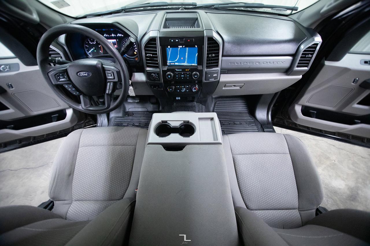 2019 Ford F-550 4x4 Crew Cab XLT Picker Diesel Deck Nav Red Deer AB