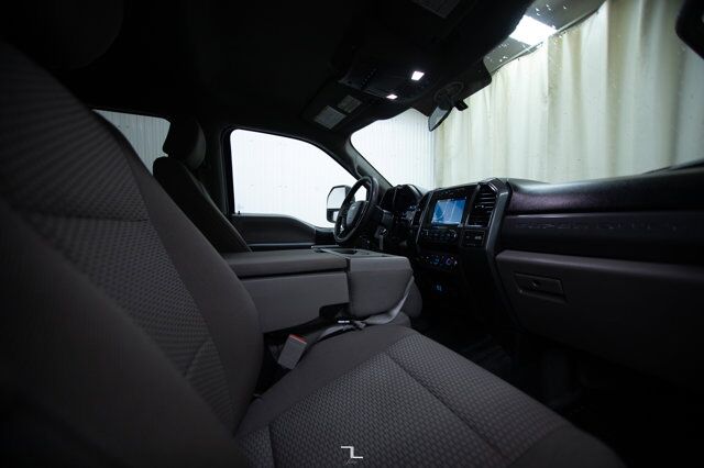 2019 Ford F-550 4x4 Crew Cab XLT Picker Diesel Deck Nav Red Deer AB