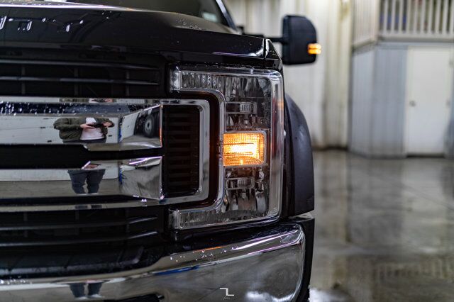 2019 Ford F-550 4x4 Crew Cab XLT Picker Diesel Deck Nav Red Deer AB