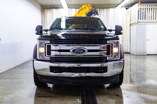 2019 Ford F-550 4x4 Crew Cab XLT Picker Diesel Deck Nav Red Deer AB
