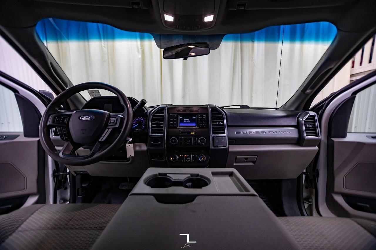 2019 Ford F-550 4x4 Crew Cab XLT Picker Dually Deck Red Deer AB