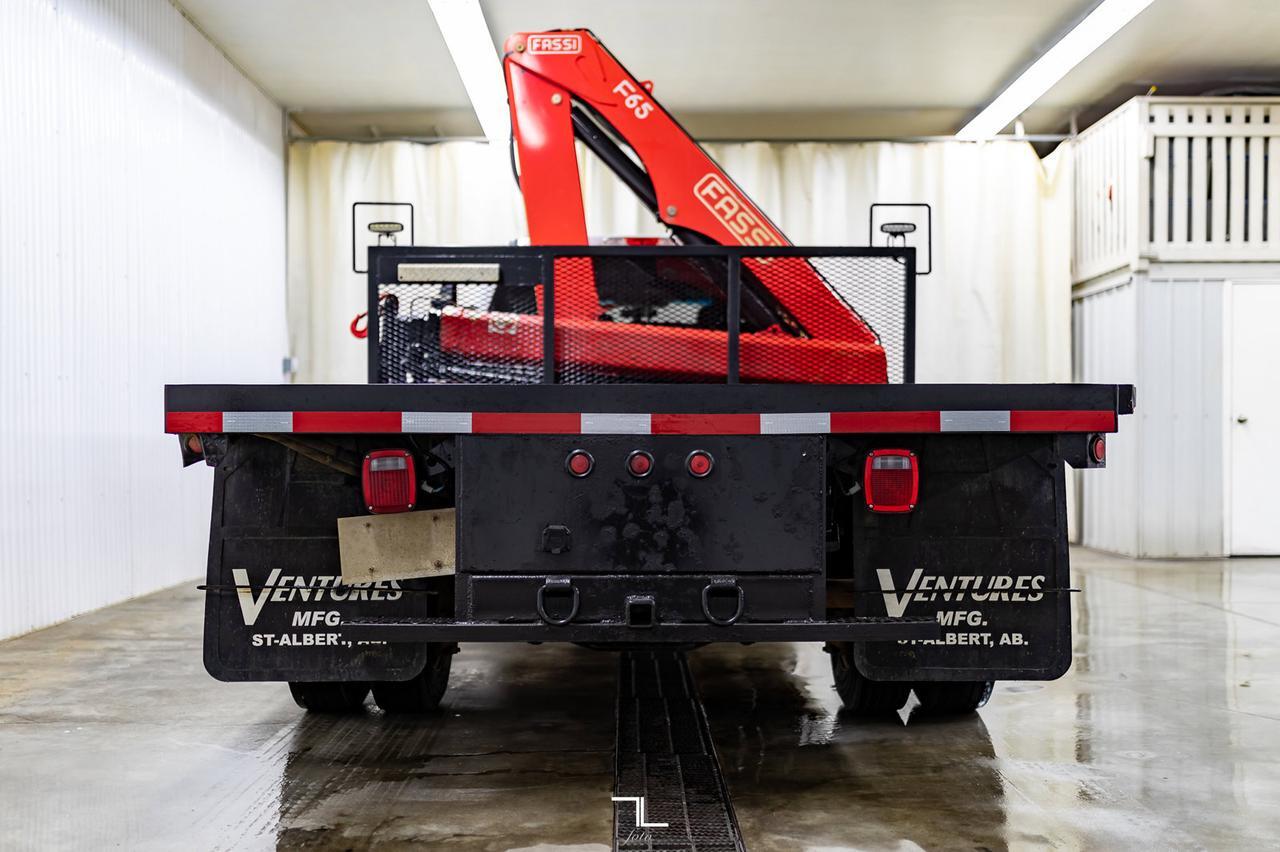 2019 Ford F-550 4x4 Crew Cab XLT Picker Dually Deck Red Deer AB