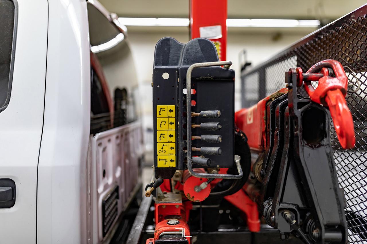 2019 Ford F-550 4x4 Crew Cab XLT Picker Dually Deck Red Deer AB