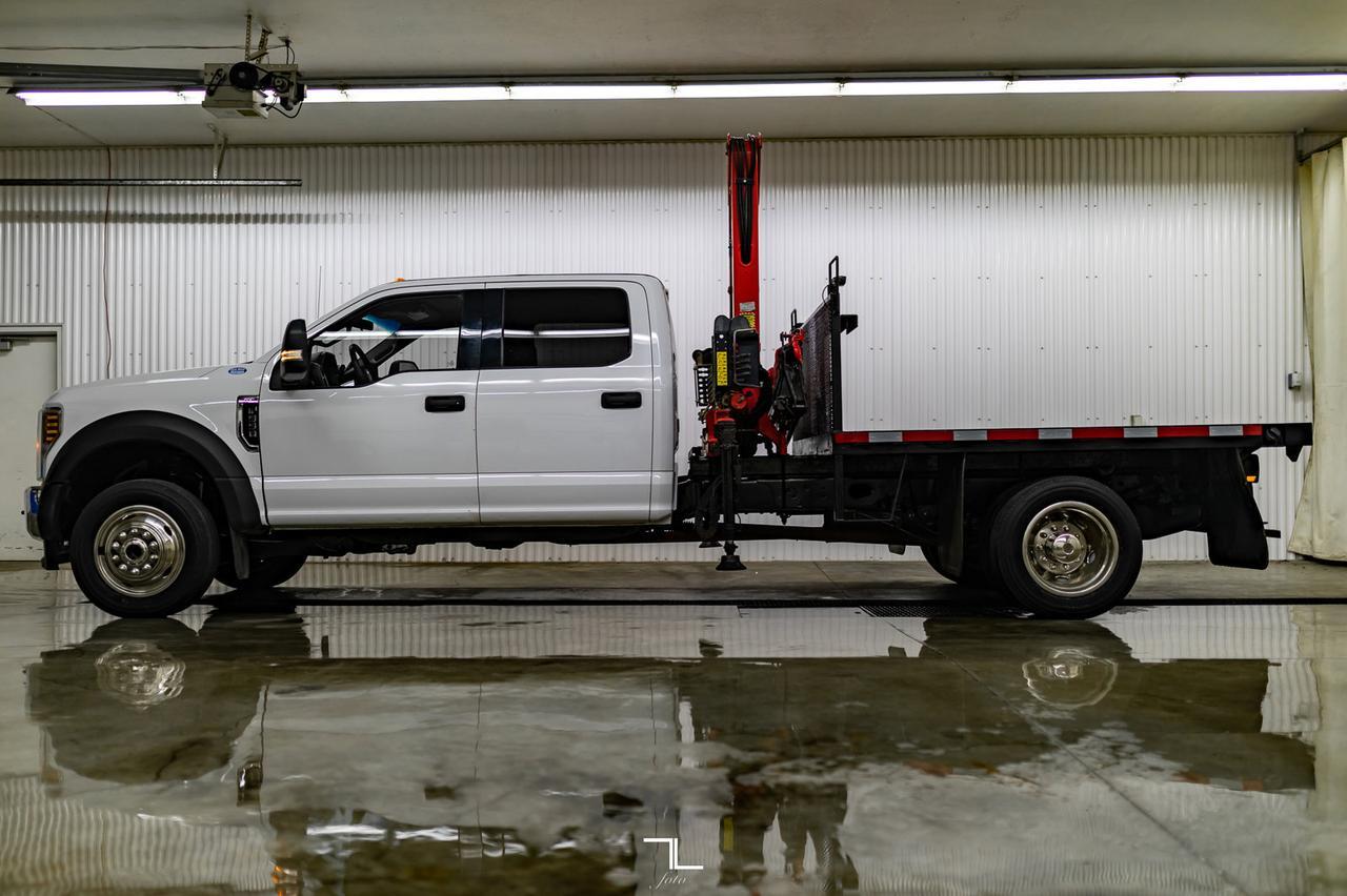 2019 Ford F-550 4x4 Crew Cab XLT Picker Dually Deck Red Deer AB