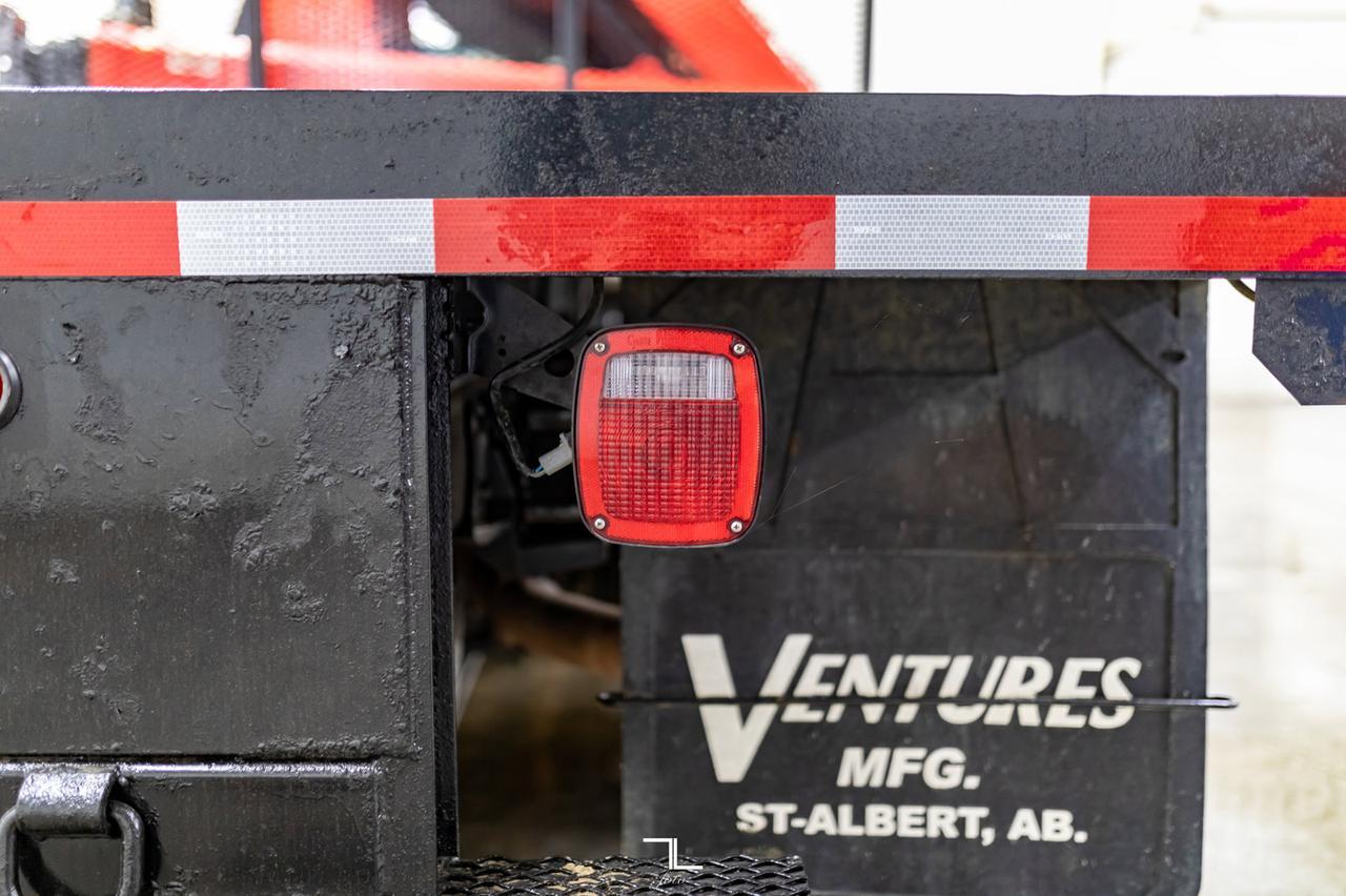 2019 Ford F-550 4x4 Crew Cab XLT Picker Dually Deck Red Deer AB