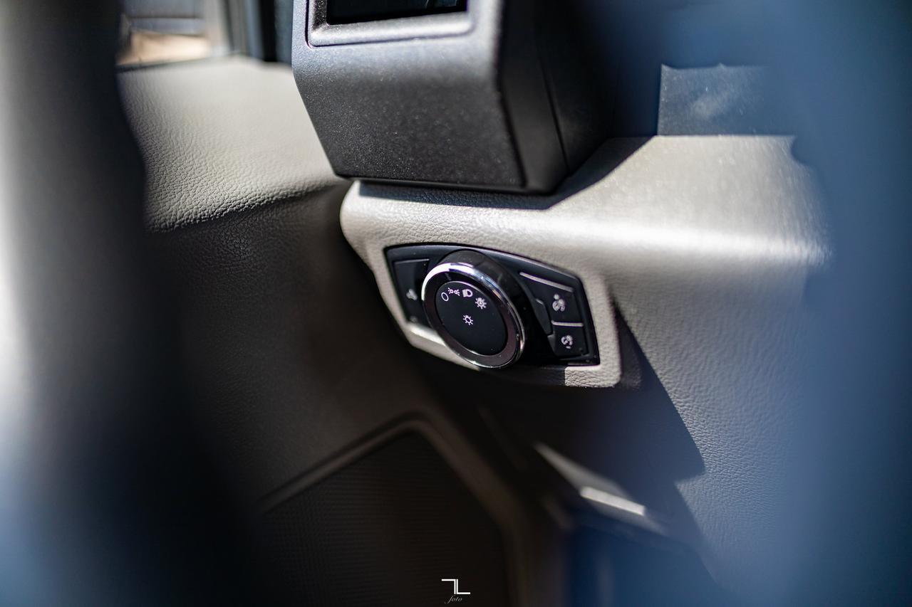 2019 Ford F-550 4x4 Reg Cab XL Cube Van BCam Red Deer AB