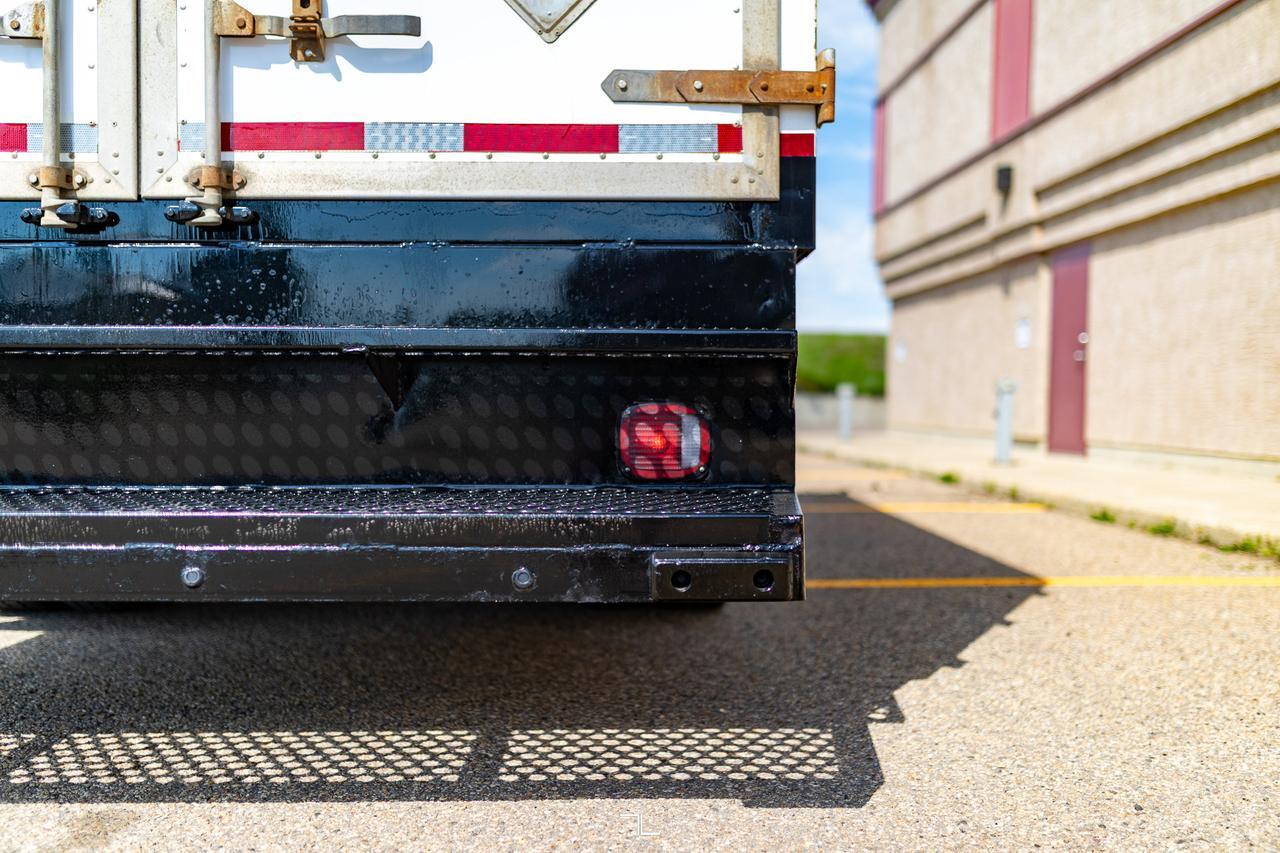 2019 Ford F-550 4x4 Reg Cab XL Cube Van BCam Red Deer AB