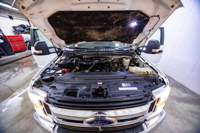 2019 Ford F-550 4x4 Reg Cab XLT Deck Dually Red Deer AB