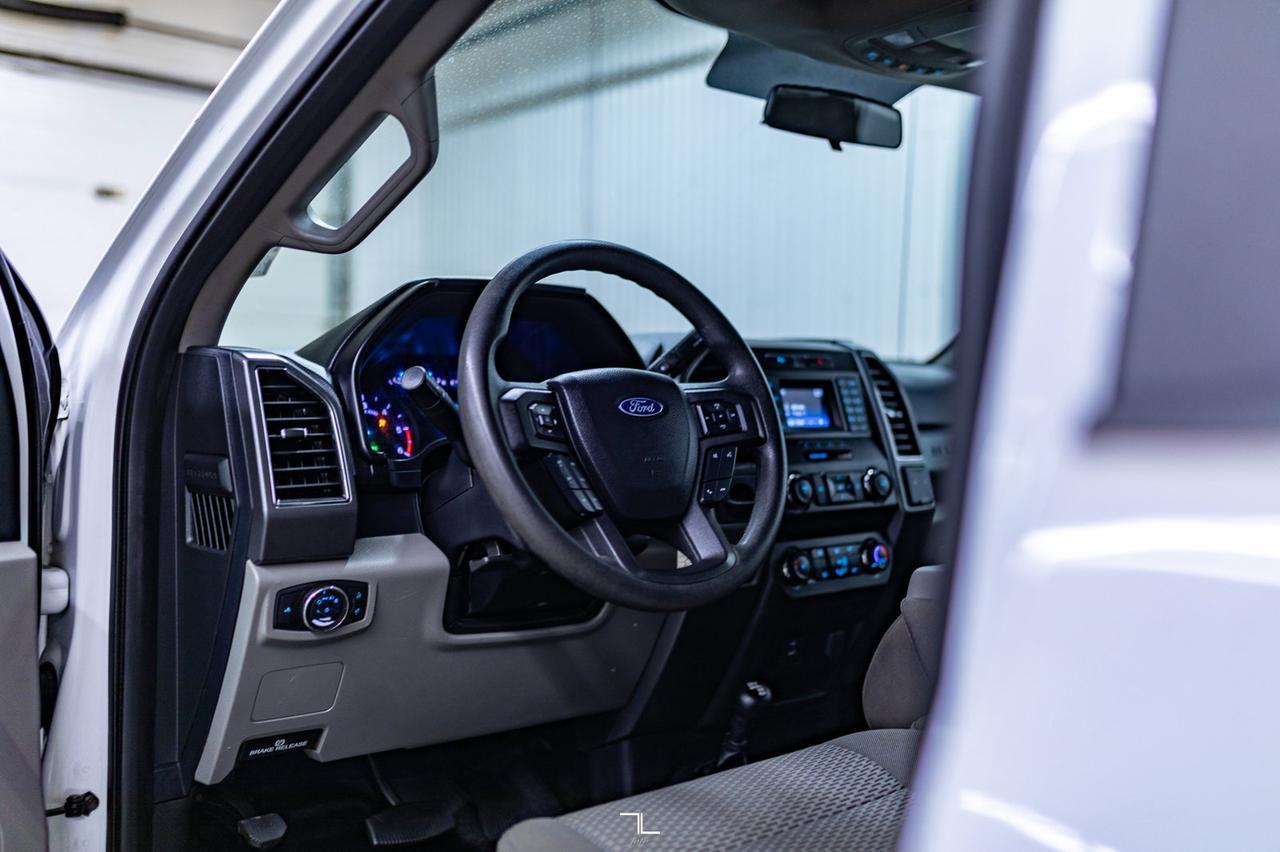 2019 Ford F-550 4x4 Reg Cab XLT Deck Dually Red Deer AB