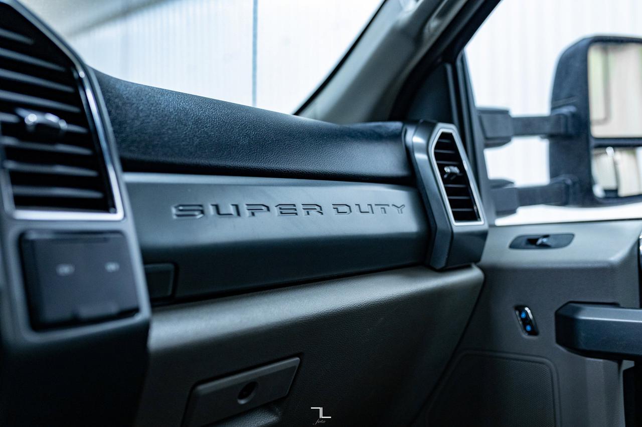 2019 Ford F-550 4x4 Reg Cab XLT Deck Dually Red Deer AB