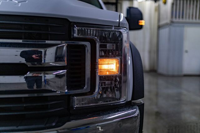 2019 Ford F-550 4x4 Reg Cab XLT Deck Dually Red Deer AB