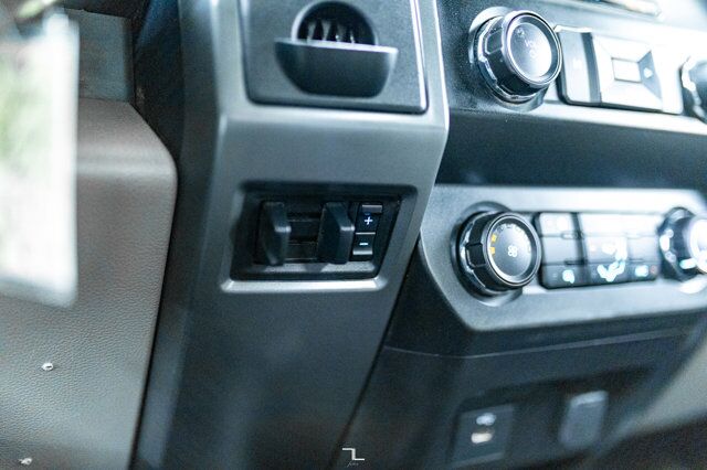 2019 Ford F-550 4x4 Reg Cab XLT Deck Dually Red Deer AB