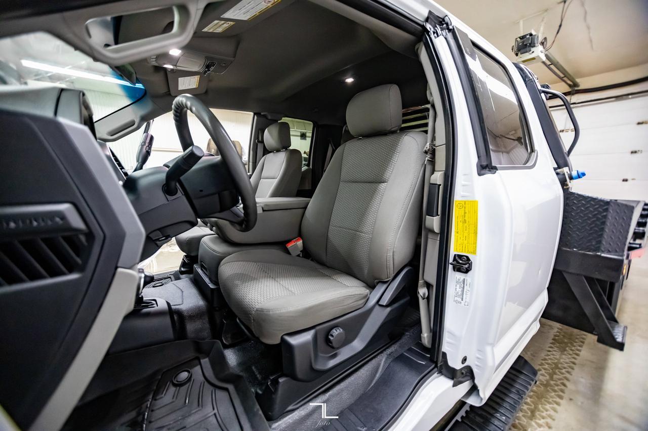 2019 Ford F-550 4x4 Super Cab XLT Diesel Deck BCam Red Deer AB