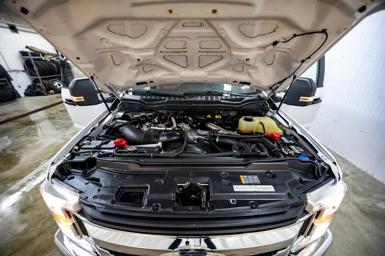 2019 Ford F-550 4x4 Super Cab XLT Diesel Deck BCam Red Deer AB