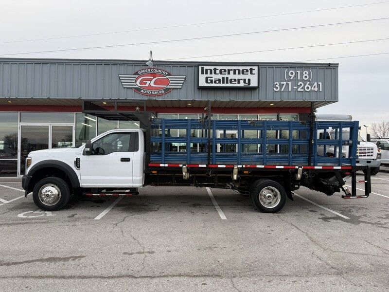 2019 Ford F-550 4x4 V10 Stake Flatbed XL Collinsville OK