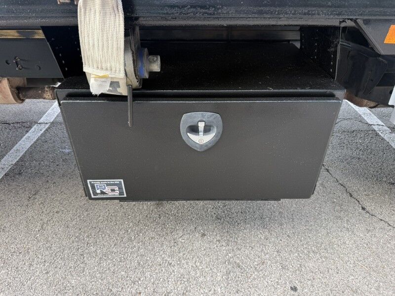 2019 Ford F-550 V10 4x4 Stake Flatbed w/ Lift Gate 79k mi's XL Collinsville OK