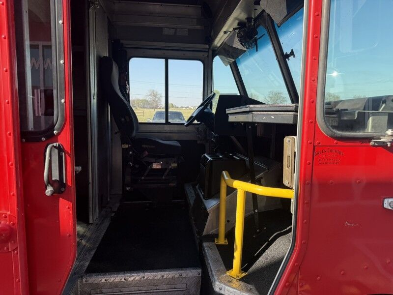 2019 Ford F-59 Stripped Chassis V10 Step Van Collinsville OK