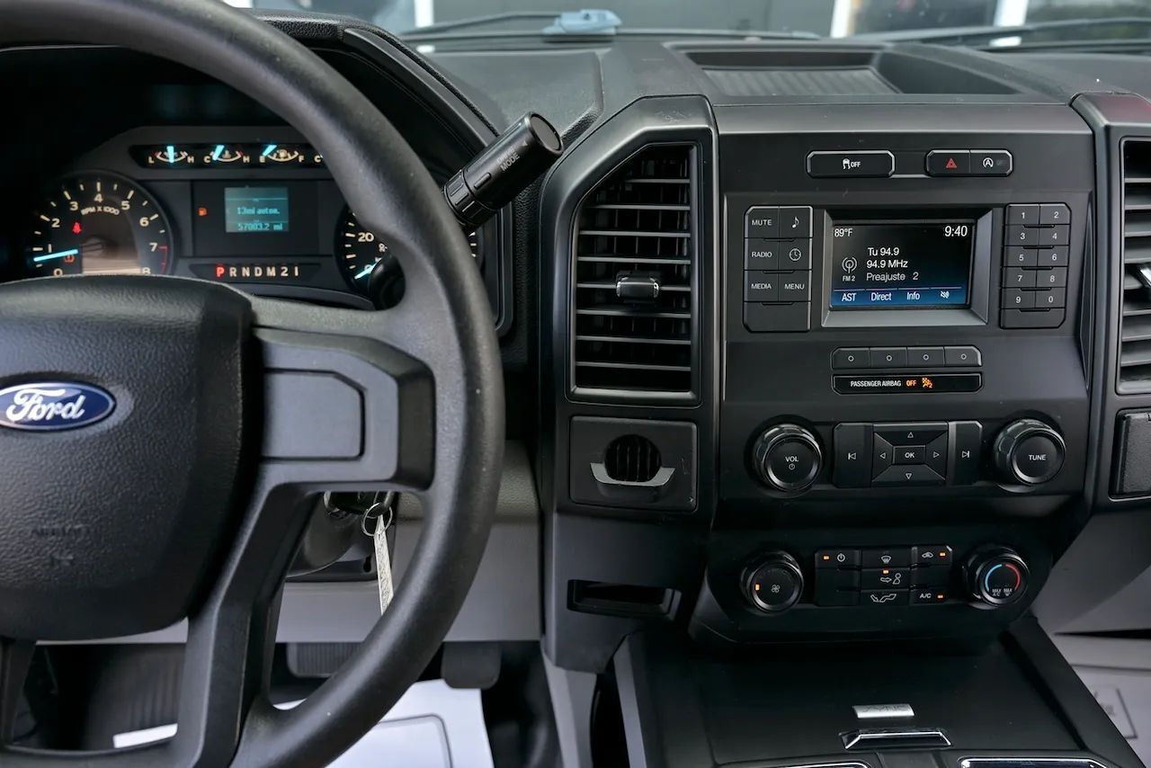 2019 Ford F150 Regular Cab XL Pickup 2D 6 1/2 ft Doral FL
