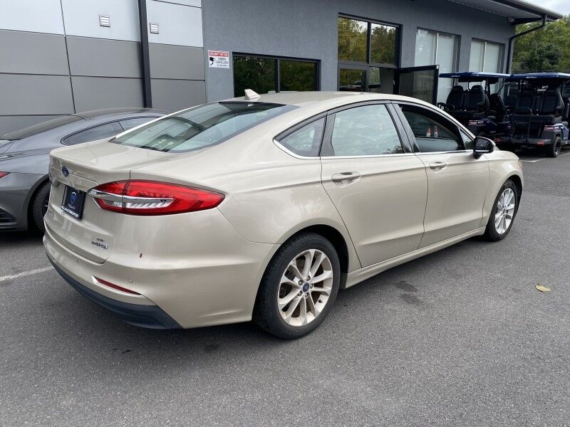 2019 Ford Fusion Hybrid SE