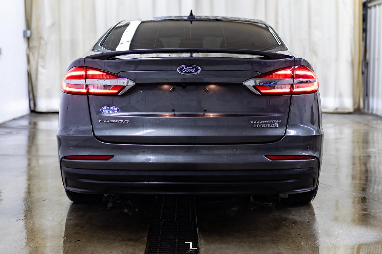 2019 Ford Fusion Hybrid Titanium Leather Roof Nav BCam Red Deer AB