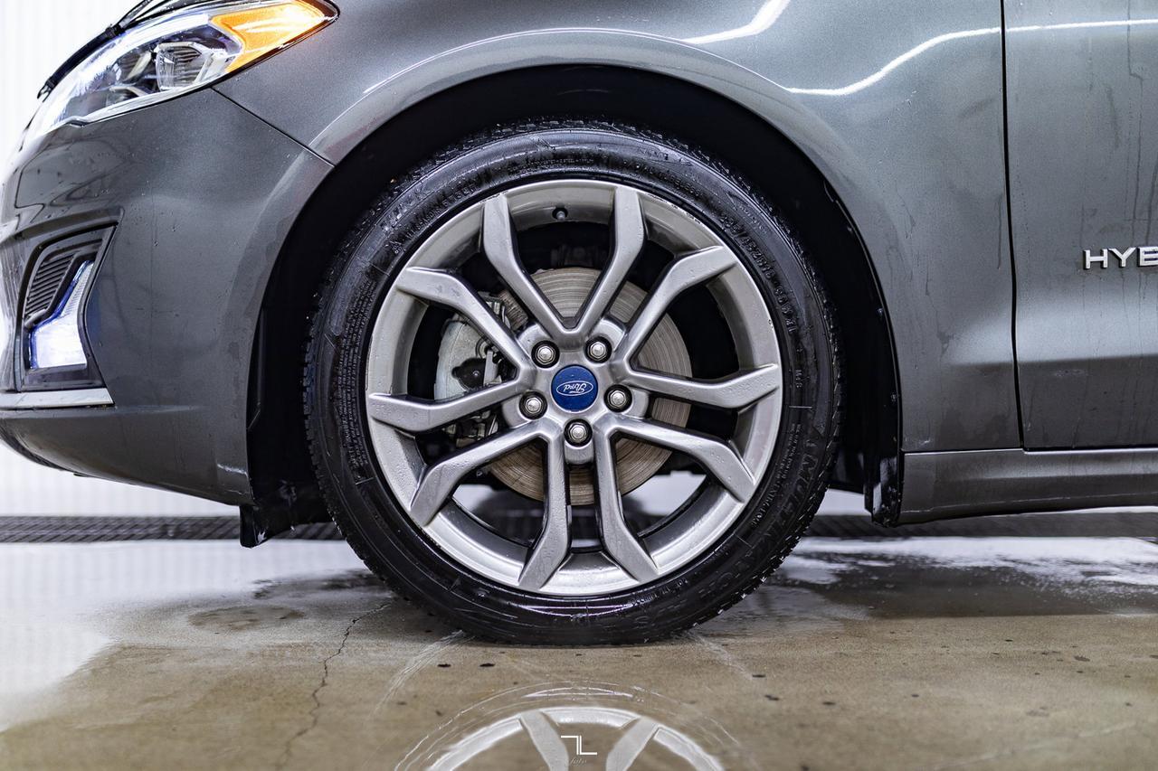 2019 Ford Fusion Hybrid Titanium Leather Roof Nav BCam Red Deer AB