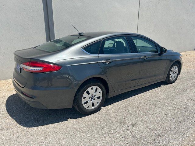 2019 Ford Fusion S