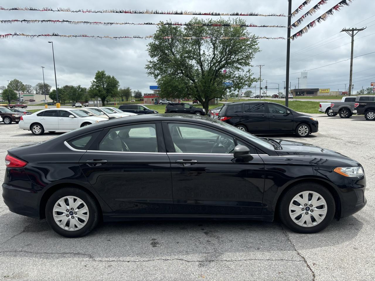 2019 Ford Fusion S Sedan 4D Aurora MO