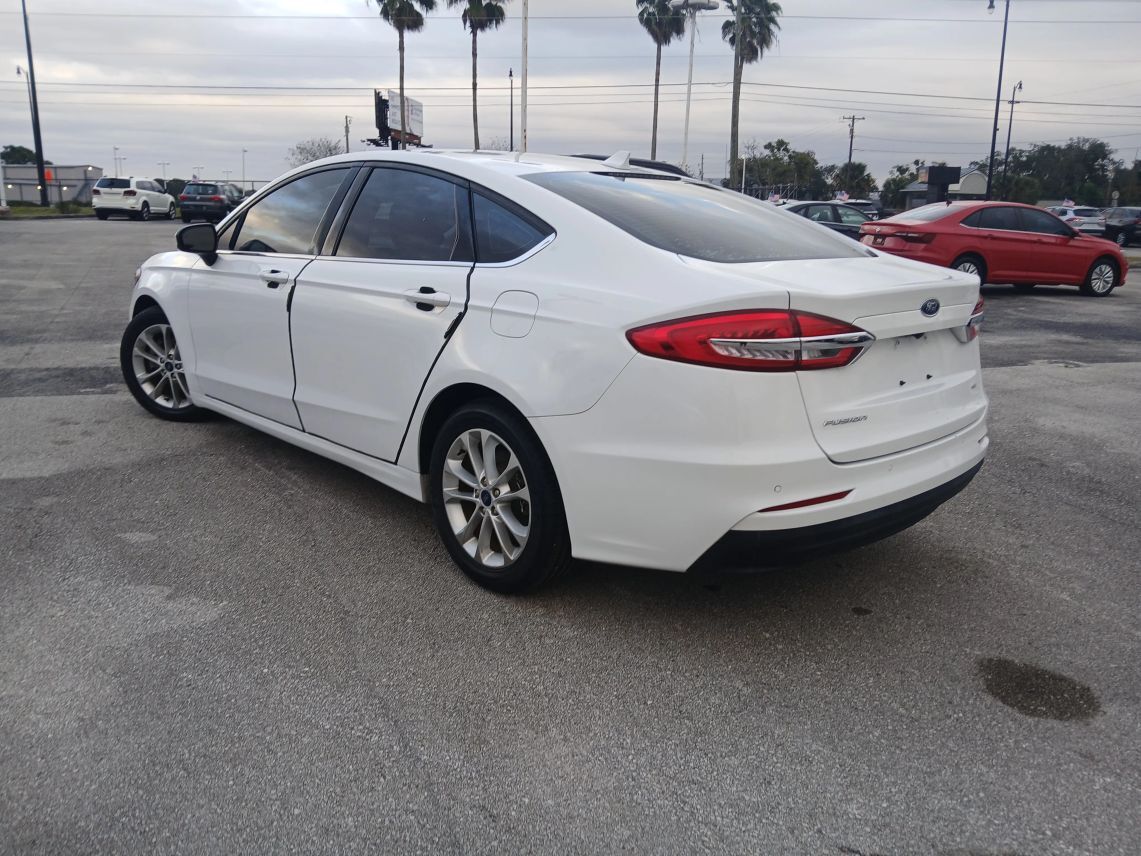 2019 Ford Fusion SE Sedan 4D