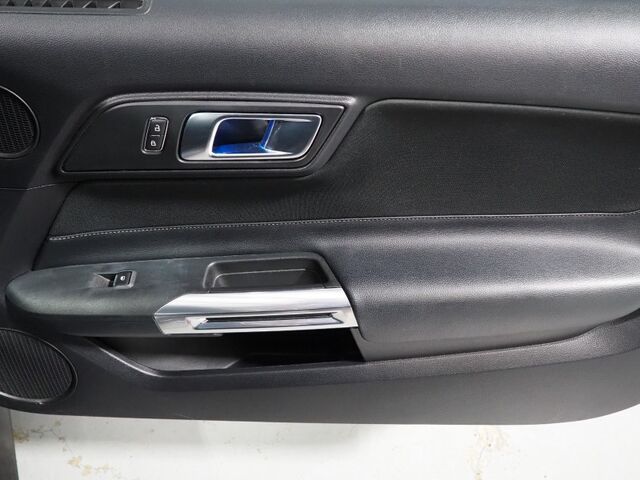2019 Ford Mustang GT *GT PERFORMANCE PKG, GROUP 301A, 6-SPD MANUAL, NAVIGATION, BACKUP-CAMERA, COLOR TOUCHSCREEN, KEYLESS ENTRY, ACTIVE EXHAUST, 19 INCH WHEELS, LED HEADLIGHTS, BLUETOOTH PHONE & AUDIO Round Rock TX