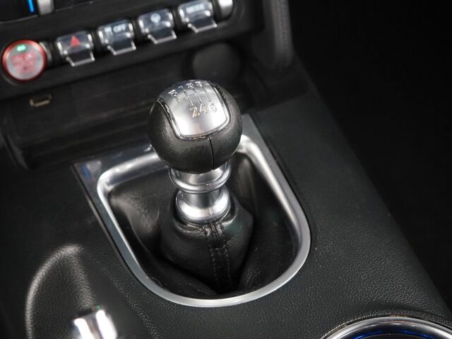 2019 Ford Mustang GT *GT PERFORMANCE PKG, GROUP 301A, 6-SPD MANUAL, NAVIGATION, BACKUP-CAMERA, COLOR TOUCHSCREEN, KEYLESS ENTRY, ACTIVE EXHAUST, 19 INCH WHEELS, LED HEADLIGHTS, BLUETOOTH PHONE & AUDIO Round Rock TX