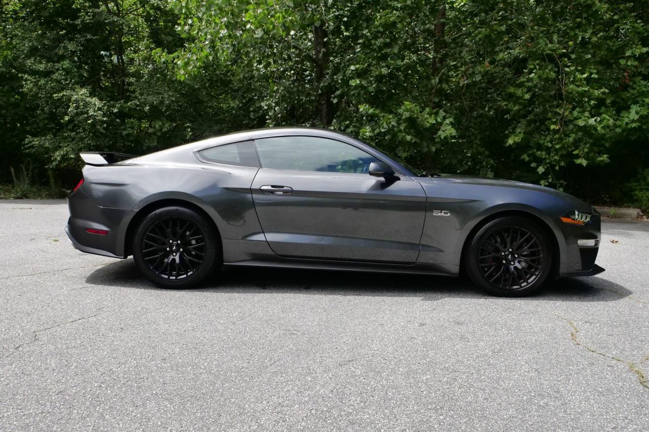 2019 Ford Mustang GT / GT Performance Package / Manual / 5.0L V8! Lincolnton NC