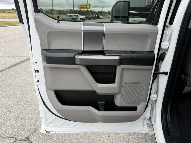 2019 Ford Super Crew F-350 DRW 4x4 Diesel 58k mi's XLT Collinsville OK