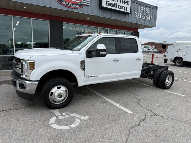 2019 Ford Super Crew F-350 DRW 4x4 Diesel 58k mi's