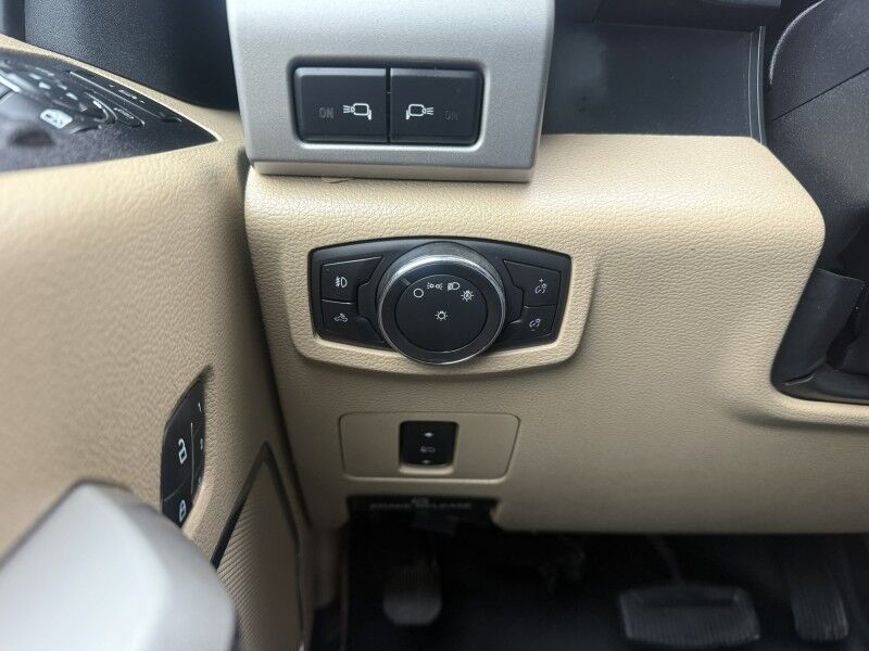 2019 Ford Super Crew F-350 DRW 4x4 Diesel LARIAT Collinsville OK